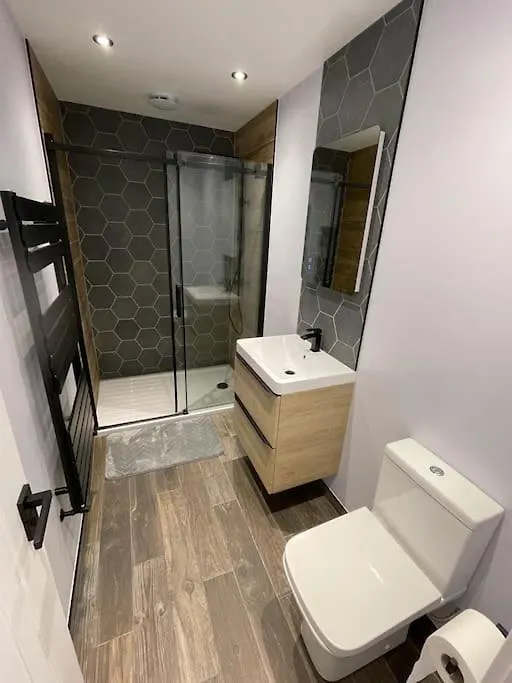1Bedroom Ground Floor Apartment アバディーン